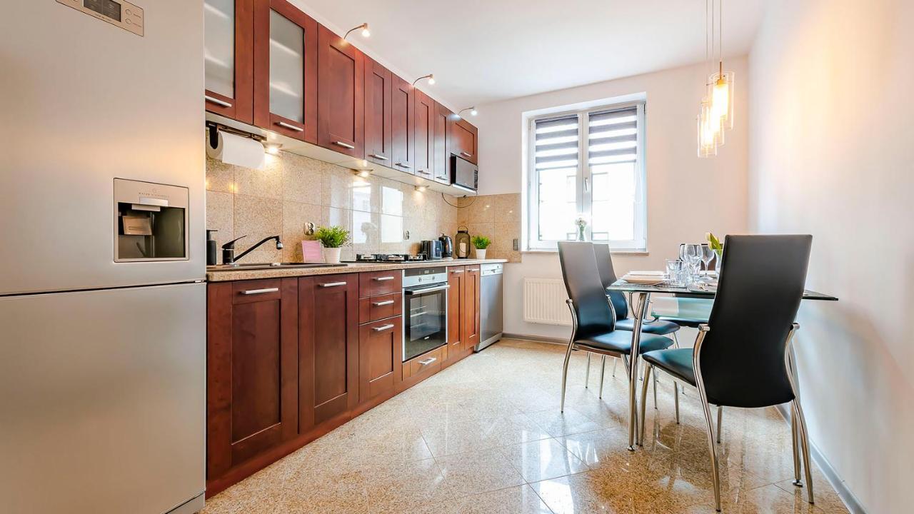 Vacationclub - Pilsudskiego 10B Apartament 2 Świnoujście Exteriör bild